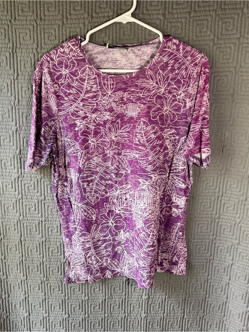 Cathy Daniels Purple Tropical Leaf Short Sleeve T Shirt Women Large No Size Tag